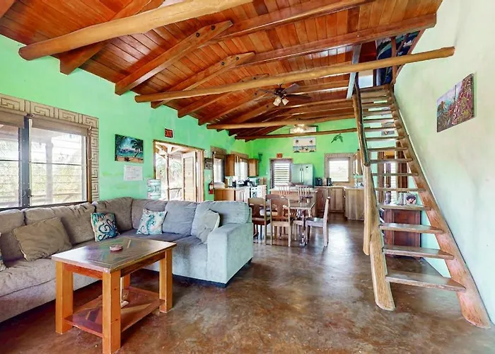 La Casa Pura Vida Holiday home *