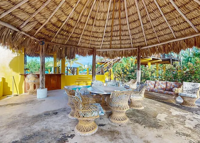 La Casa Pura Vida *